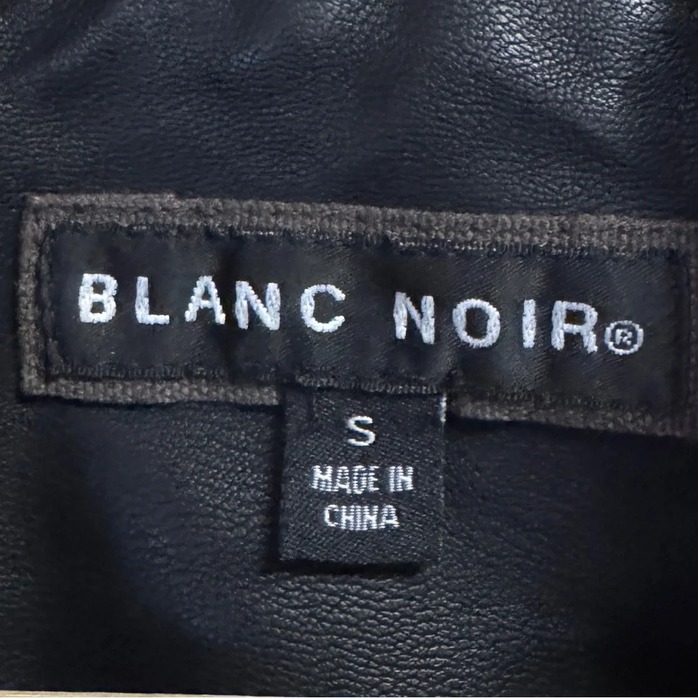 Blanc Noir Women's Quilted Black Vest - Picture 4 of 8